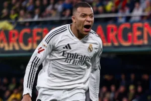 Κιλιάν Εμπαπέ: Στο νοσοκομείο με οξεία γαστρεντερίτιδα