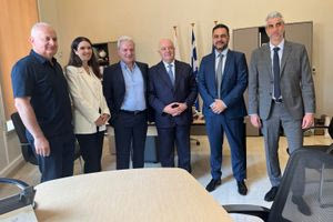 Στη Λότζια ο πρόεδρος της Eurobank