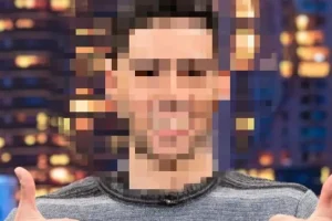 Ποιος είναι ο Tiktoker που οι γονείς του είναι μπλεγμένοι στο κύκλωμα ΕΦΚΑ με «μαϊμού» αναπηρικά επιδόματα