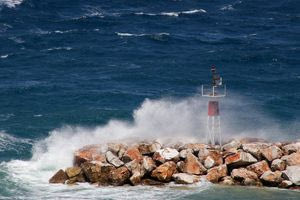 Καιρός: Εξασθενούν σταδιακά οι βοριάδες, ανεβαίνει η θερμοκρασία