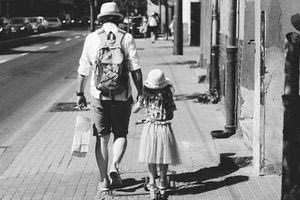 Παγκόσμια Ημέρα Πατέρα: Μπαμπά, να σου πω κάτι;