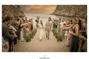 A Dream Wedding on a Remote Cretan Beach – A Celebration of Love and Natural Beauty
