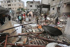 Γάζα: Δεκαέξι Παλαιστίνιοι, αξιωματούχοι της υγείας, σκοτώθηκαν από ισραηλινά πλήγματα