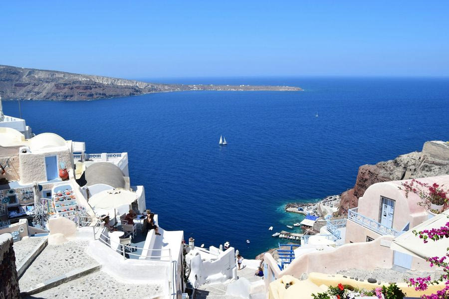 Τρία λάθη που δεν πρέπει να κάνουν οι τουρίστες στην Ελλάδα, σύμφωνα με γνωστή travel blogger