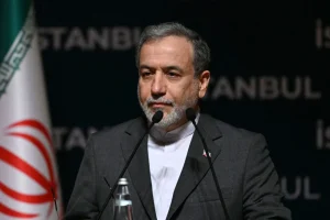 Ιρανός ΥΠΕΞ: Ένας νταής, ο Τραμπ, σέρνει τον κόσμο σε σύγκρουση – Όλα στο τραπέζι για να υπερασπιστούμε το έθνος μας