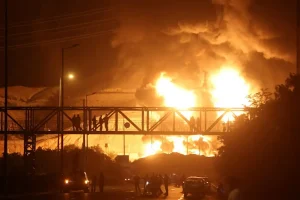 Το Ισραήλ βομβαρδίζει το Ιράν με 60 μαχητικά – «Οι ιρανικές δυνάμεις υποχωρούν από τα δυτικά και τους κυνηγάμε»