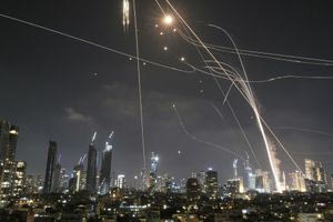 «Εκκενώστε την Τεχεράνη», προειδοποίησε ο Τραμπ -Τι σηματοδοτεί η εσπευσμένη επιστροφή του στις ΗΠΑ από την G7