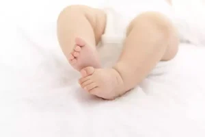 Πάρος: Ελεύθερη με όρους η μητέρα του βρέφους που βρέθηκε νεκρό – Διατάχθηκε ο εγκλεισμός της σε ψυχιατρείο