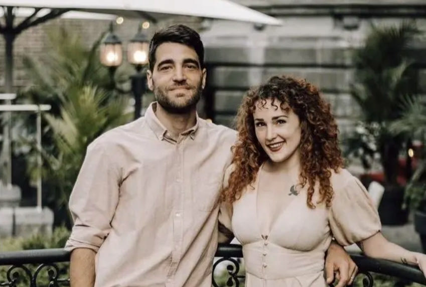 Ζευγάρι θέλει να μετακομίσει στην Κρήτη και ζητά απόψεις – Τι απαντήσεις παίρνουν η Jess και ο Κώστας