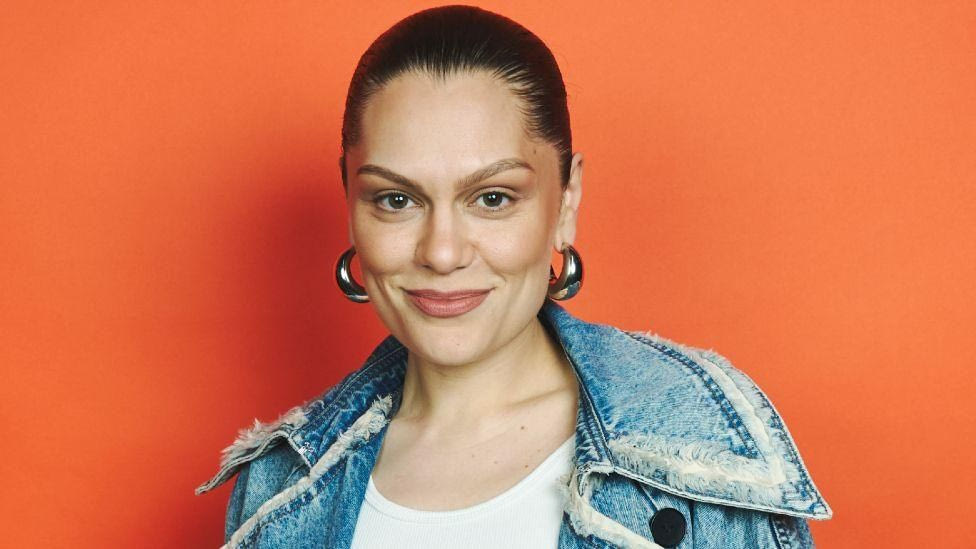 Jessie J: «Η τελευταία συναυλία πριν πάω να νικήσω τον καρκίνο του μαστού»