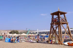 ΕΤΑΔ: Με καθυστέρηση ο διαγωνισμός για την πλαζ Καρτερού