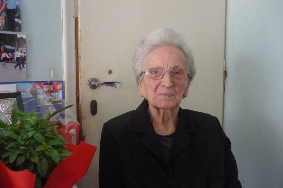 Στέλλα Κατσαράκη - Λουλάκη:  Ο σταυρός της ζωής της έγινε προσφορά!