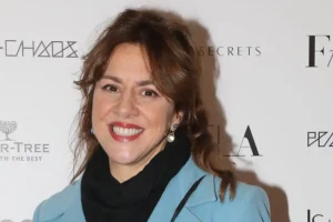 Βίβιαν Κοντομάρη για την επίθεση στον γιο της: «Τον κρατούσαν στον τοίχο και του έδιναν μπουνιές»