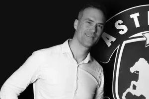 Ο μάνατζερ Ανδρέας Κυριακόπουλος, ο άνδρας που έπεσε στις γραμμές του μετρό στο Σύνταγμα