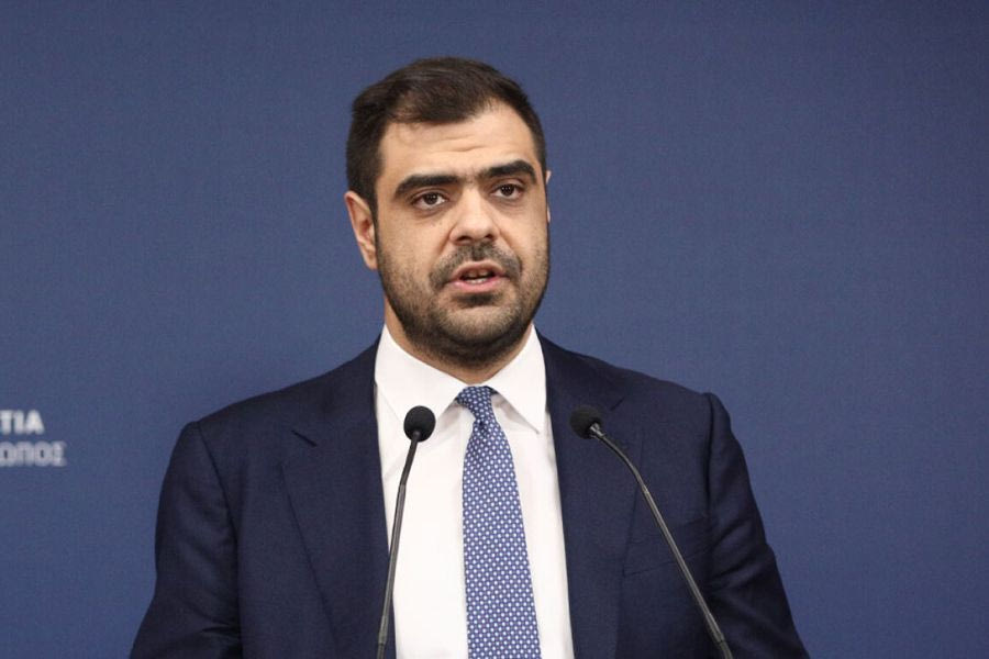 Μαρινάκης για τις υπογραφές των «32»: Χυδαία απόπειρα εκμετάλλευσης της εθνικής τραγωδίας των Τεμπών