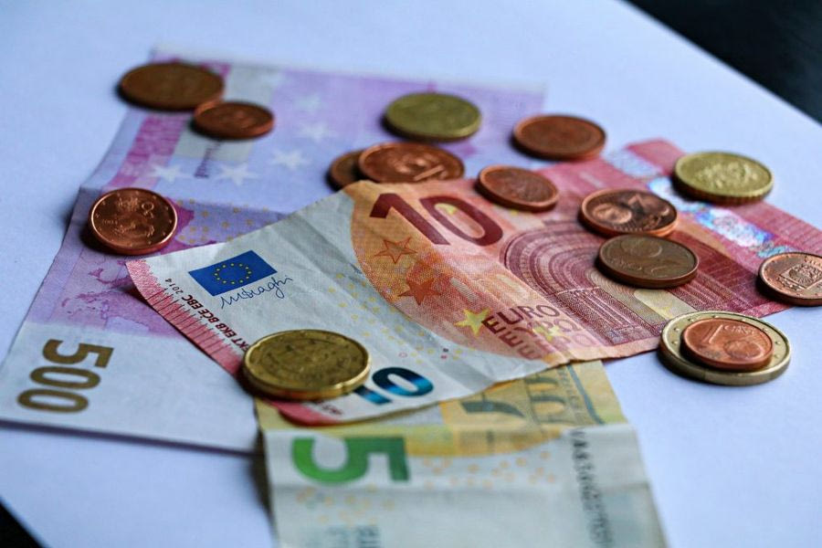 Καθηλωμένοι οι πραγματικοί μισθοί εδώ και 15 χρόνια