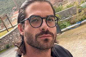 Άρης Μουγκοπέτρος: «Έχω χάσει 2,5 δάχτυλα, για την ακρίβεια 3, δεν αντέχω να πιάσω κλαρίνο στα χέρια μου»