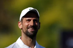 Νόβακ Τζόκοβιτς: «Ήμουν για διακοπές στην Ελλάδα, συναντήσαμε τον πρωθυπουργό και επισκεφθήκαμε ένα σχολείο»