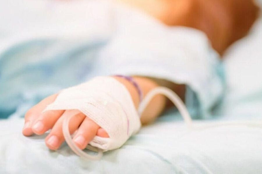 Κοριτσάκι έπεσε από μπαλκόνι πρώτου ορόφου – Νοσηλεύεται στο Ρίο με κατάγματα στο κεφάλι