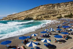 Αποκλεισμό αξιοποίησης φέρνουν τα πρόστιμα στις παραλίες – Εμπλοκή σε Δήμο του Ηρακλείου