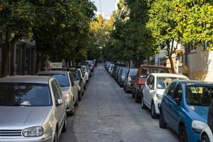 Πού παρκάρεις πιο εύκολα στην Ελλάδα – Οι καλύτεροι και χειρότεροι Δήμοι σύμφωνα με τους πολίτες