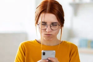 Ποια χώρα βρίζει περισσότερο στον κόσμο – Πόσο ψηλά βρίσκεται η Ελλάδα