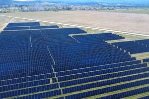 Όμιλος ΔΕΗ: Προσθέτει φωτοβολταϊκό πάρκο 88 MW στο χαρτοφυλάκιο της Βουλγαρίας