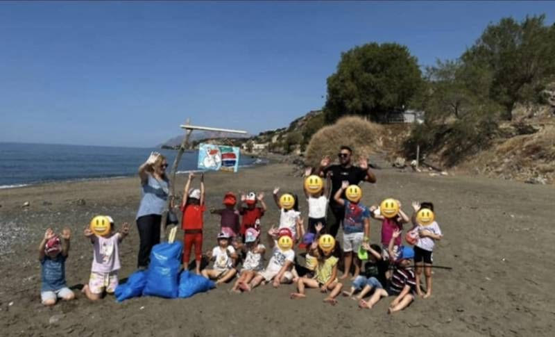 Οι μικροί ήρωες του Νηπιαγωγείου Άρβης προστατεύουν την παραλία τους