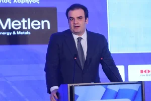 Πιερρακάκης: «Επιστροφή ενοικίου μόνο για όσους πληρώνουν ηλεκτρονικά»