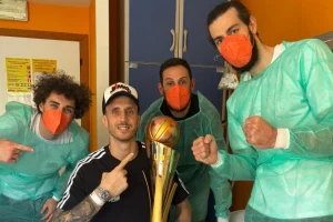 Βίρτους Μπολόνια: Αφιέρωσε το πρωτάθλημα στον Πολονάρα που παλεύει με τον καρκίνο