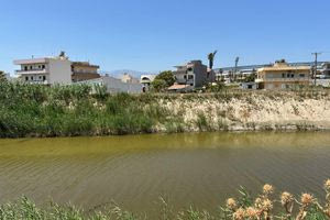 Ηράκλειο: Ο Γιόφυρος έχει αφεθεί στην… τύχη του (φωτογραφίες)