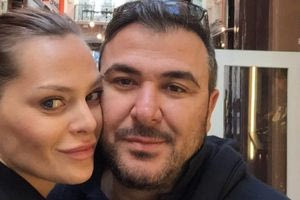 Γενέθλια για τον Αντώνη Ρέμο και η φωτογραφία της Υβόννης Μπόσνιακ