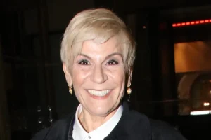 Χρύσα Ρώπα: Στα προσωπικά μου ήμουν άτυχη, έπεσα σε λαμόγια και απατεώνες