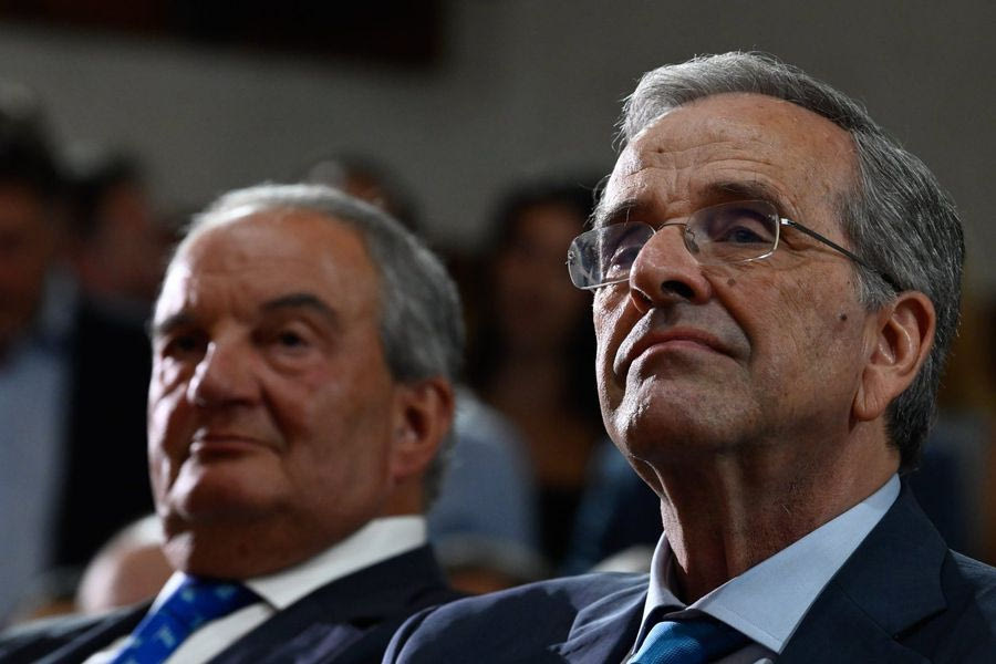 «Κυβερνητικά» πυρά στους «πατριώτες του πληκτρολογίου» και κριτική σε Καραμανλή-Σαμαρά