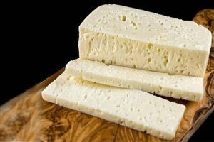 Μέσα στα 50 top κατσικίσια τυριά και προϊόντα από την Κρήτη