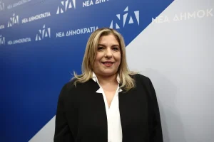 Παραιτήθηκε από γραμματέας της ΝΔ η Μαρία Συρεγγέλα – Φαβορί ο Σκρέκας