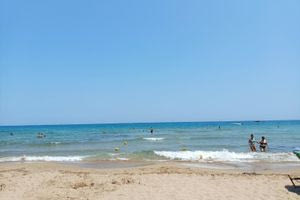 Γέμισαν οι παραλίες  από κόσμο