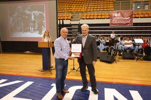 Ο Δήμαρχος Ηρακλείου στην επετειακή εκδήλωση για τα 100 χρόνια εγκατάστασης των πρώτων προσφύγων στη Νέα Αλικαρνασσό