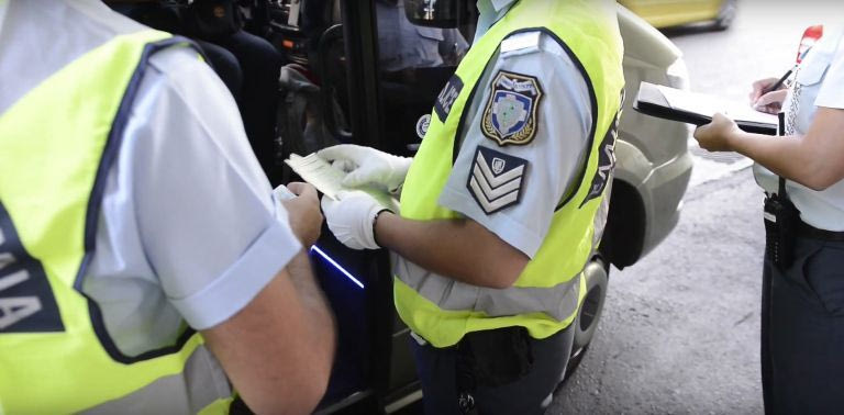 Μεθάνε και πιάνουν το τιμόνι: 74 περιστατικά και 7 συλλήψεις μέσα σε τρεις μέρες στην Κρήτη