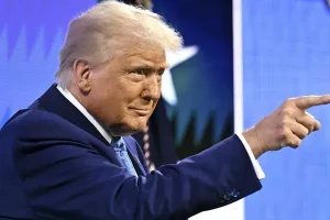 Αλάσκα: Προσγειώθηκε το Air Force One με τον Τραμπ