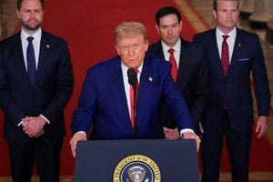 Ντόναλντ Τραμπ: «Ευχαριστώ τον απίθανο στρατό μας, πήραμε την βόμβα από τα χέρια του Ιράν»