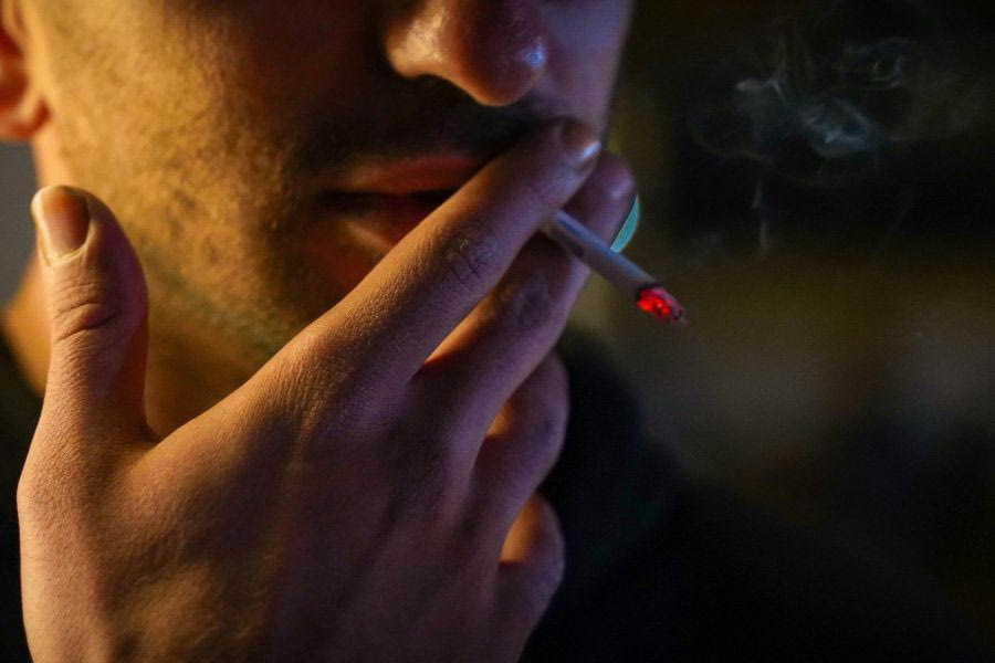 Έρχονται μεγάλες αυξήσεις φόρων σε τσιγάρα και καπνό