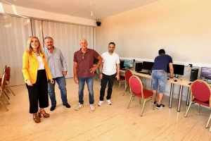 Μαλεβίζι: Νέοι υπολογιστές στην αίθουσα πληροφορικής του  Δημοτικού Σχολείου Τυλίσου