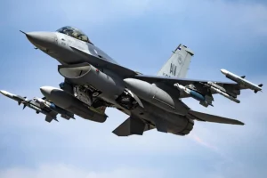 Πόλεμος στην Ουκρανία: Μαχητικό F-16 συνετρίβη την ώρα που αναχαίτιζε ρωσικούς πυραύλους – Νεκρός ο πιλότος