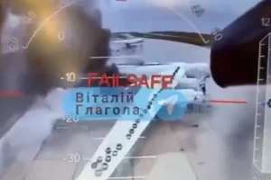 Η Ουκρανία εξαπέλυσε μαζική επίθεση με drones εναντίον αεροπορικών βάσεων στη Ρωσία – Καταστράφηκαν 40 ρωσικά βομβαρδιστικά