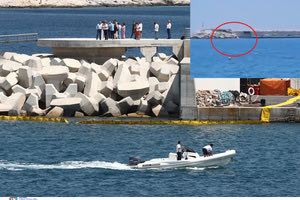 Ελικόπτερο έπεσε στη μαρίνα Βουλιαγμένης – Δείτε βίντεο