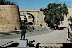 Η περιοχή της Χανιώπορτας, το 1977