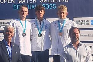 Ευρωπαϊκό ανοιχτής Θάλασσας: «Χρυσός» ξανά ο Ηρακλειώτης Χουρδάκης στα 7,5 χλμ. εφήβων (vid)