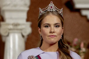 Η πριγκίπισσα Αμαλία της Ολλανδίας έπεσε από άλογο και έσπασε το χέρι της