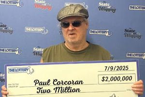 Έγινε εκατομμυριούχος 2 φορές μέσα σε ένα βράδυ – Έπαιξε τα ίδια νούμερα για την ίδια κλήρωση λοταρίας